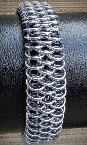 Gray and Silver Dragonscale Bracelet